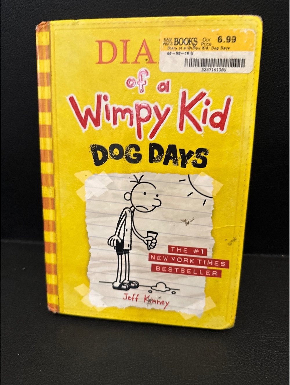 Diary of a Wimpy Kid: Dog Days by Jeff Kinney - Paperback